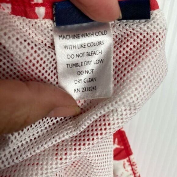 Vineyard Vines Men's size Large Red Bathing Suit Shorts Liner Bonefish Pockets - Picture 9 of 16